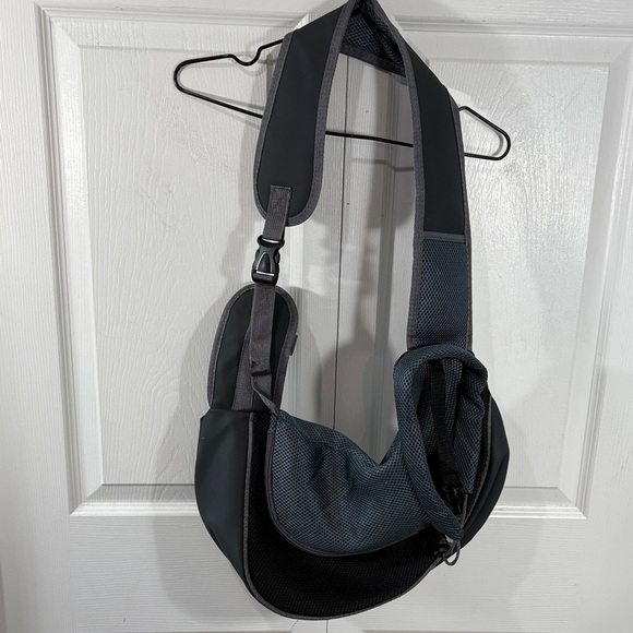 Dog carrier Sling Bag with dog water bottle - Picture 2 of 10